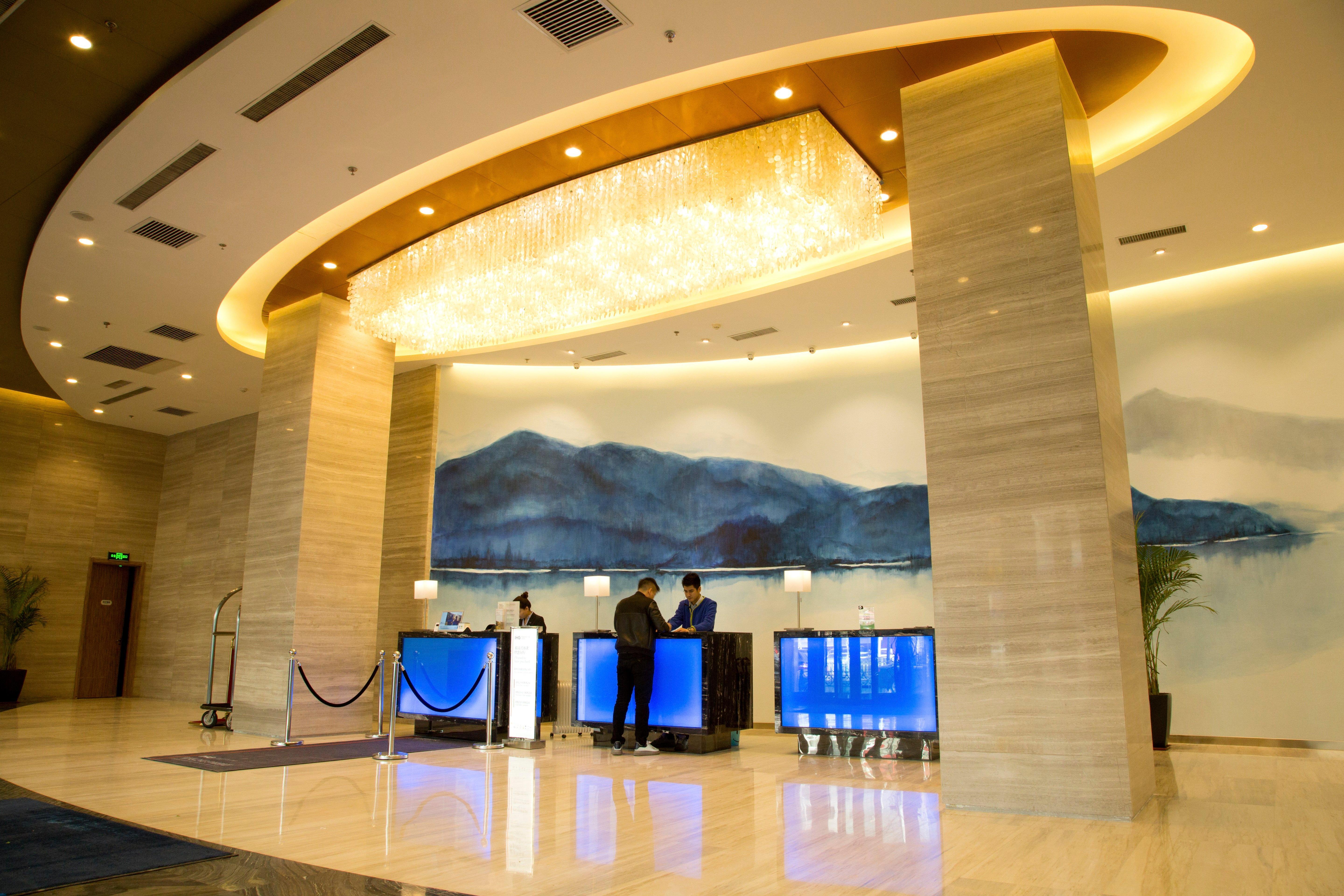 Holiday Inn Express Anshan Downtown By Ihg Exteriör bild